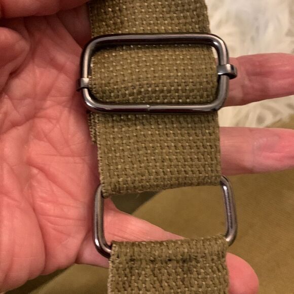 Westend canvas sling bag crossbody with adjustable strap (crosspost unisex) - Picture 9 of 12